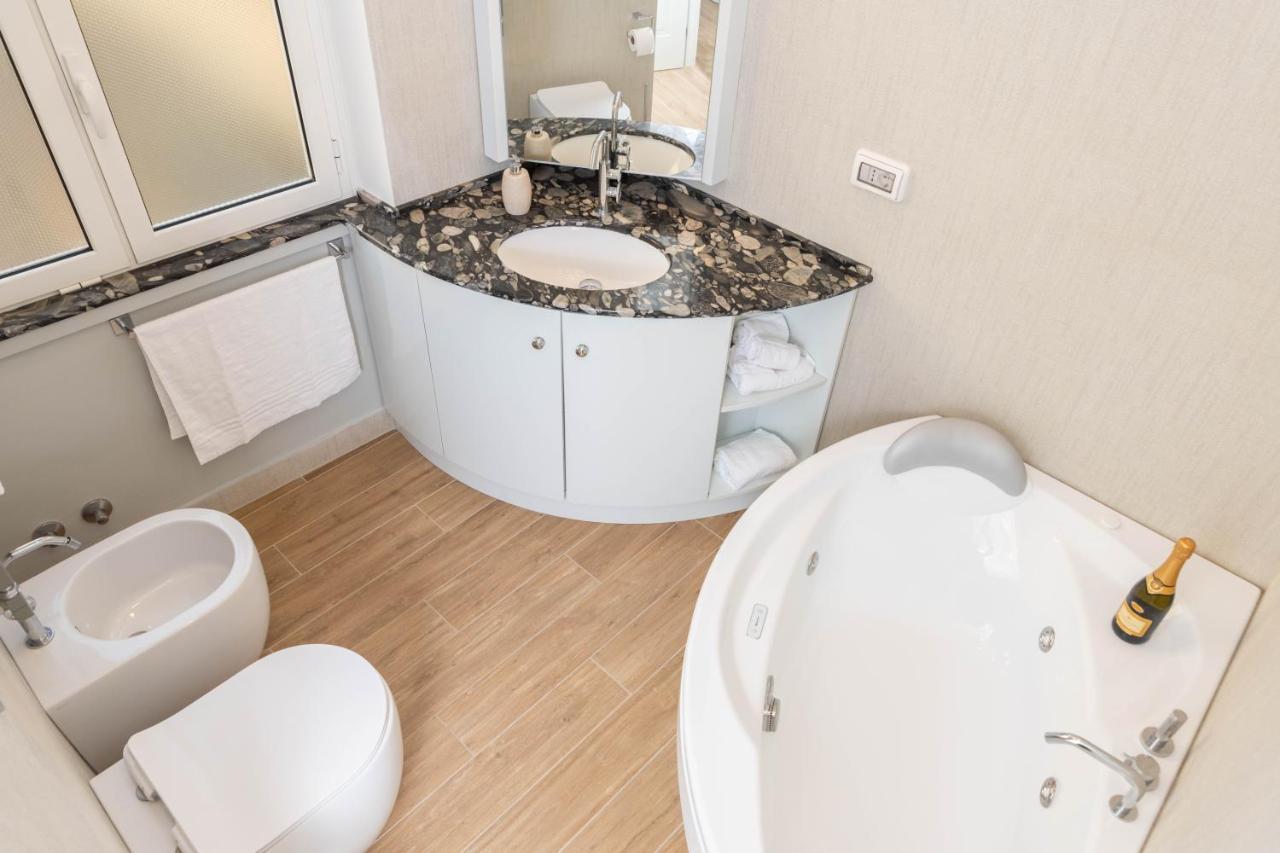 Colosseo Brightful Apartment With Rooftop Roma Dış mekan fotoğraf
